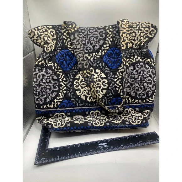 Vera Bradley Quilted Tote‎ Bag Blue Black White Floral Pattern - Picture 2 of 4